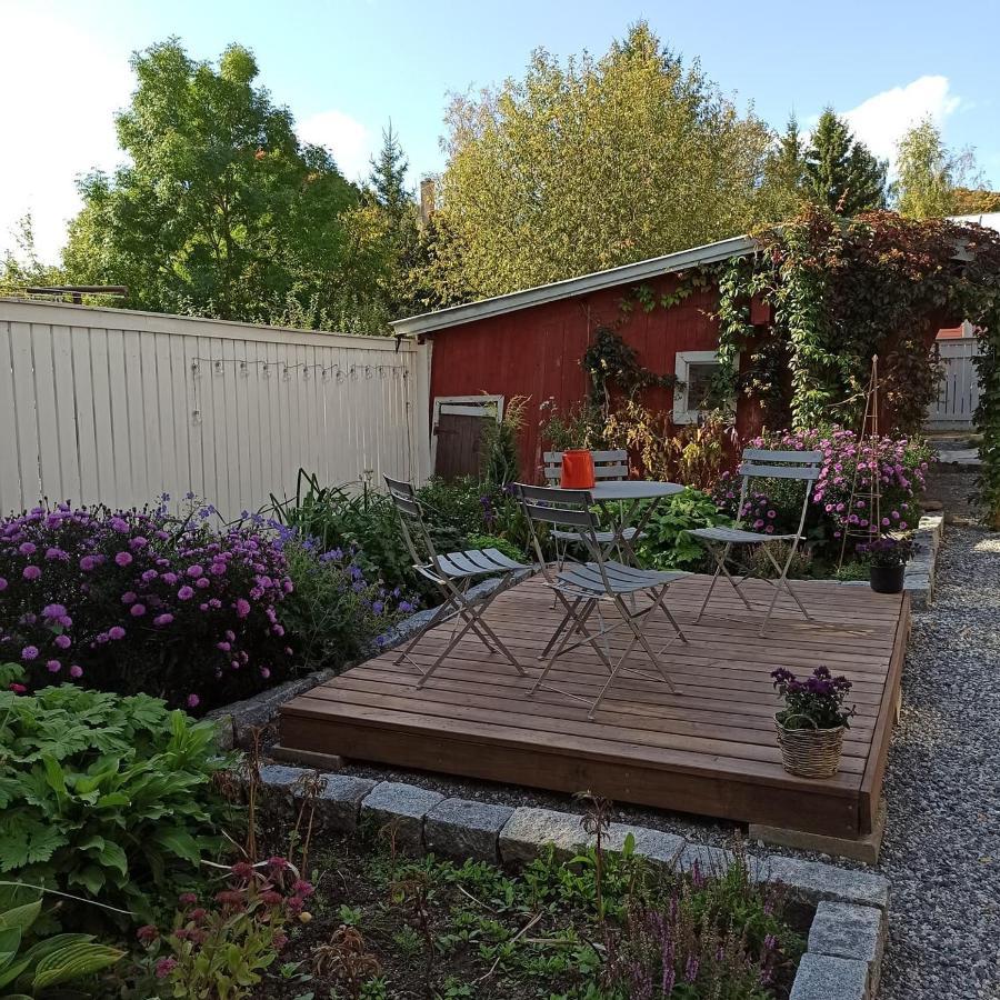 Kirkkokadun Amanda Ja Olga Bed & Breakfast Uusikaupunki Exterior photo